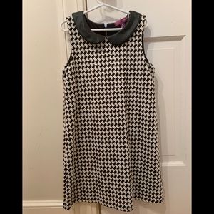 Girls houndstooth dress by Aqua size 7/8